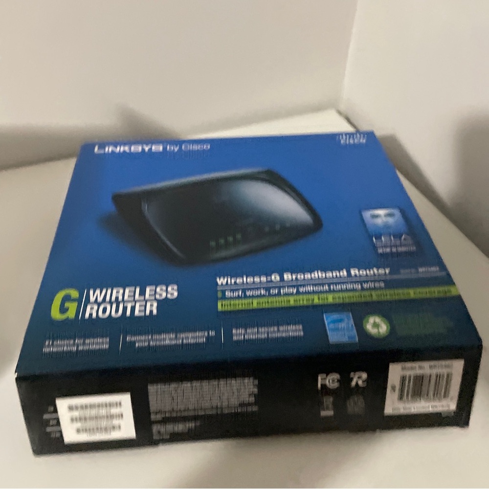 Linksys DIR-890L/R 54 Mbps 4-Port 10/100 Wireless G Router (WRT54G2)